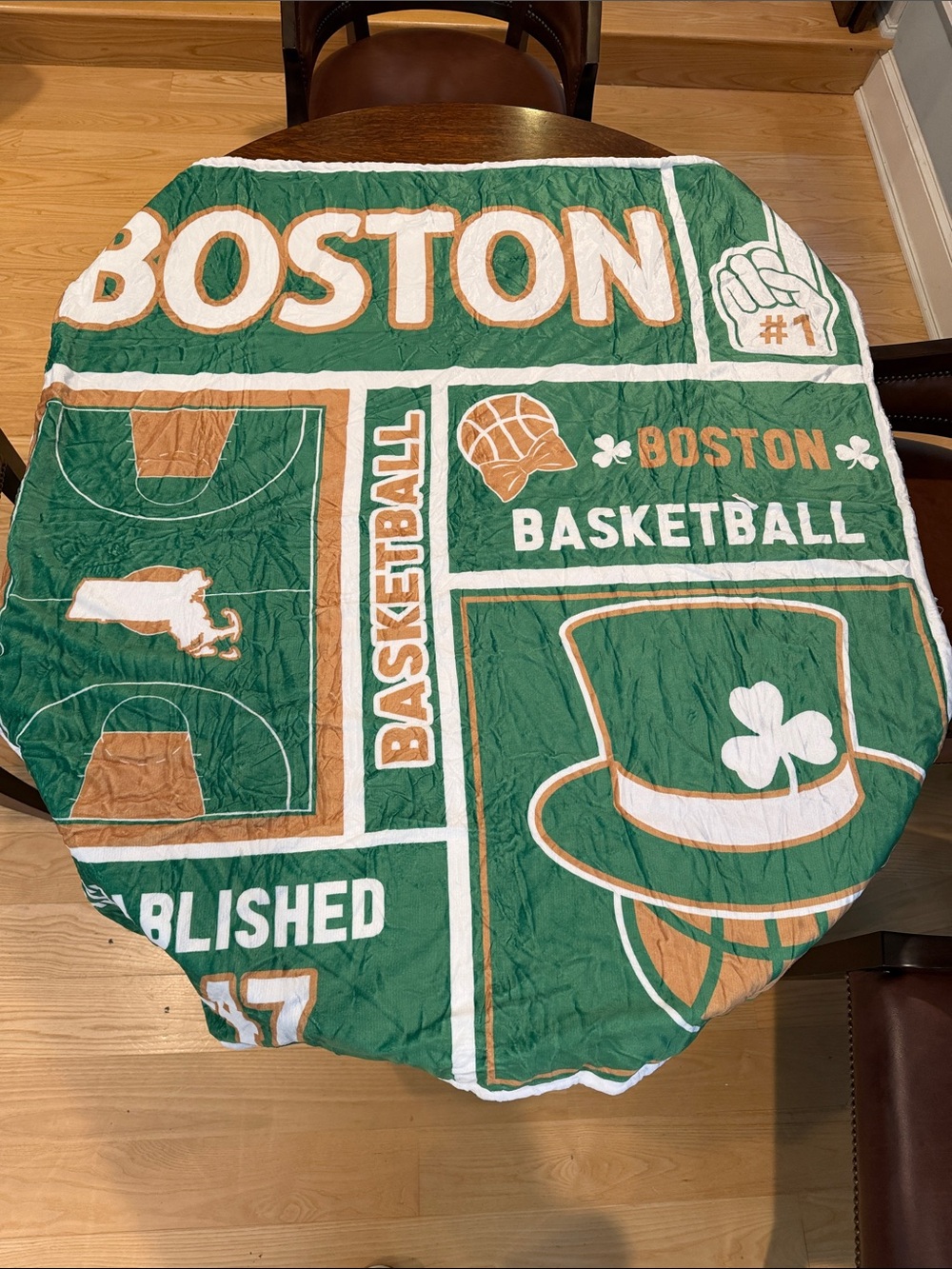 Boston Celtics Basketball Plush Throw Blanket - Green nwot